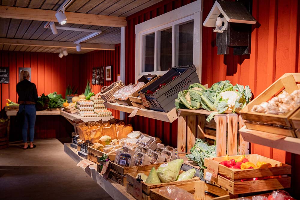 Gårdsbutiksmiljö.